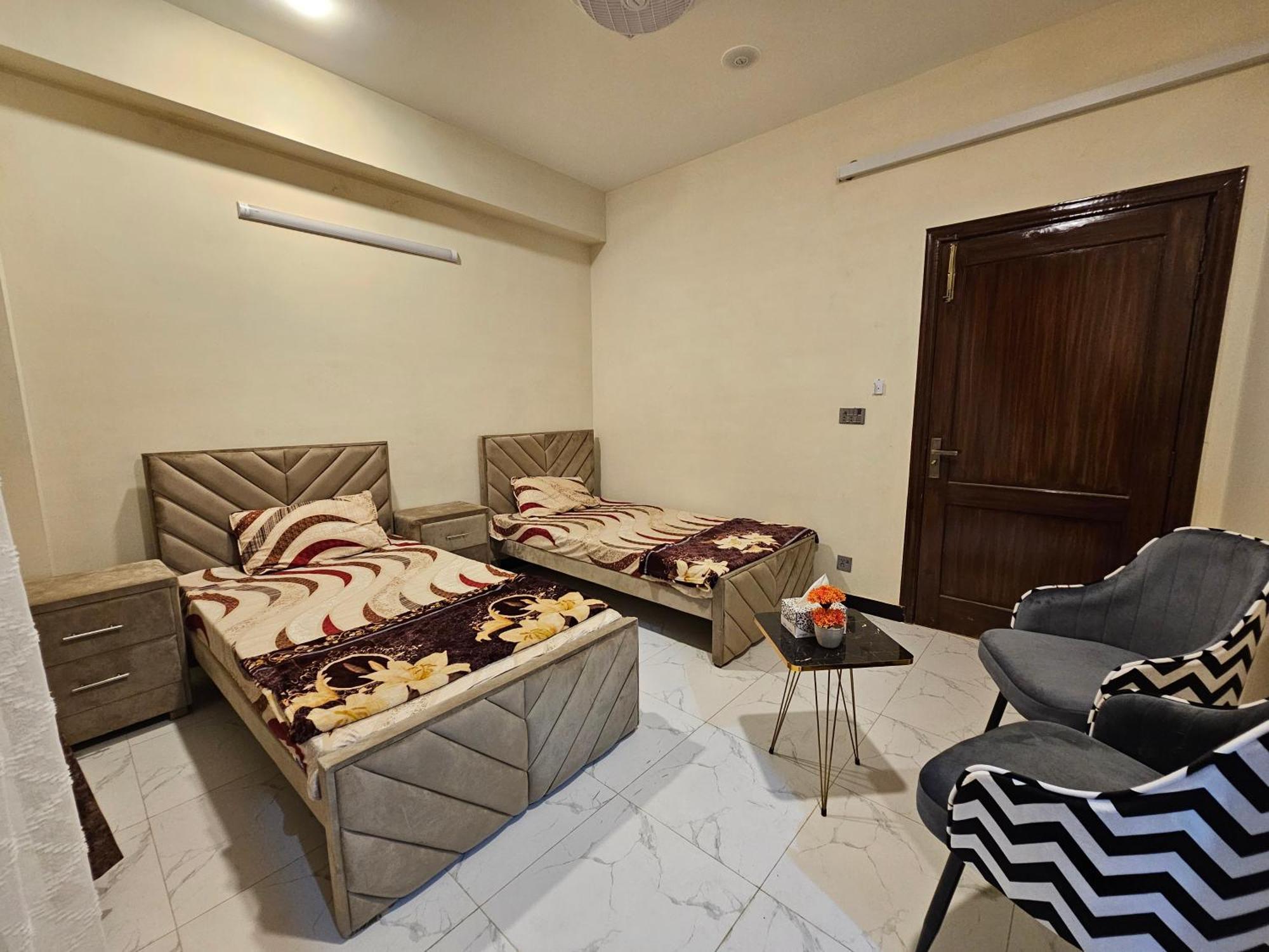 Motorway Majesty Suites Islamabad - Near Islamabad International Airport And Motorway Pokój zdjęcie