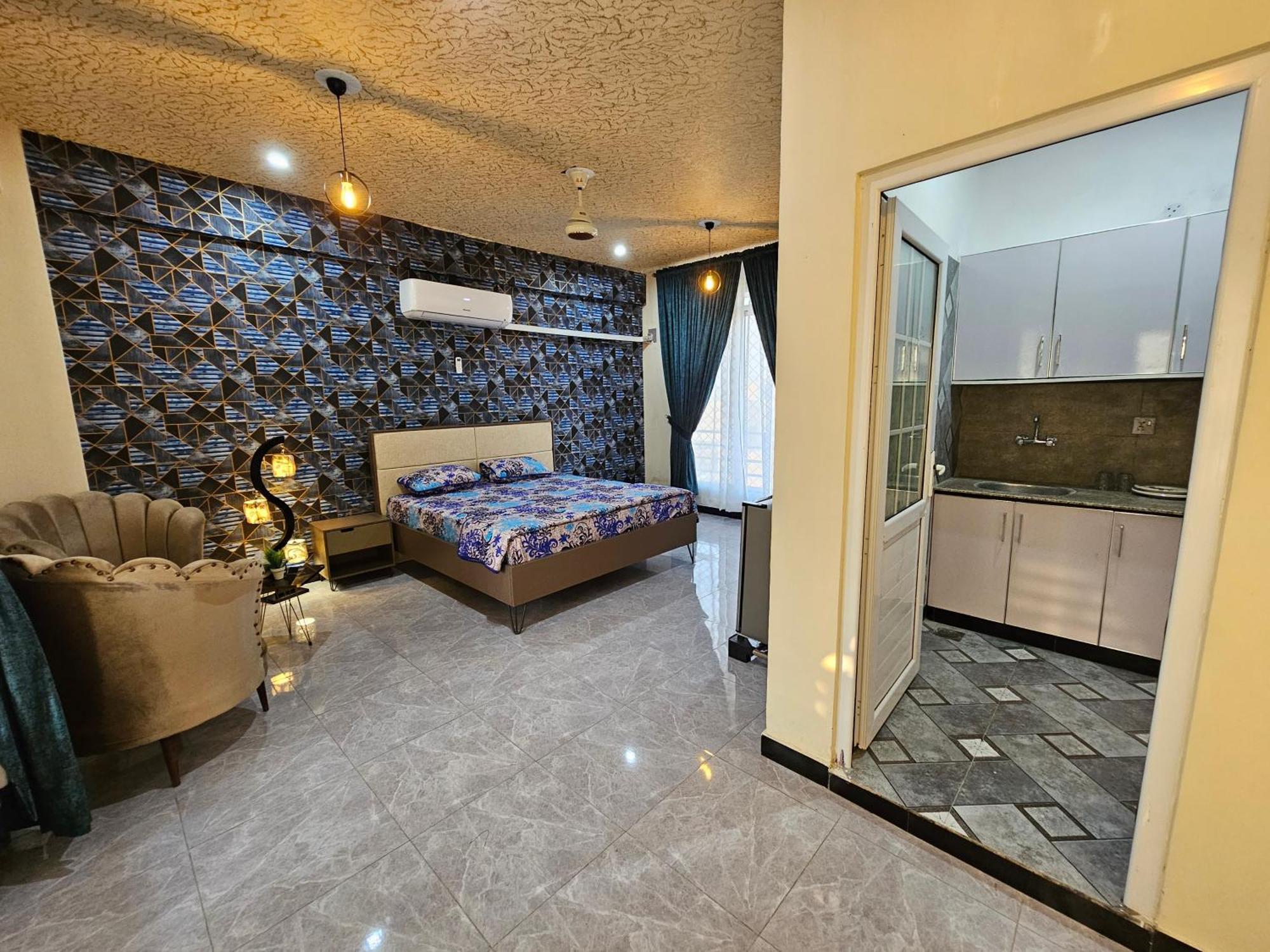 Motorway Majesty Suites Islamabad - Near Islamabad International Airport And Motorway Pokój zdjęcie