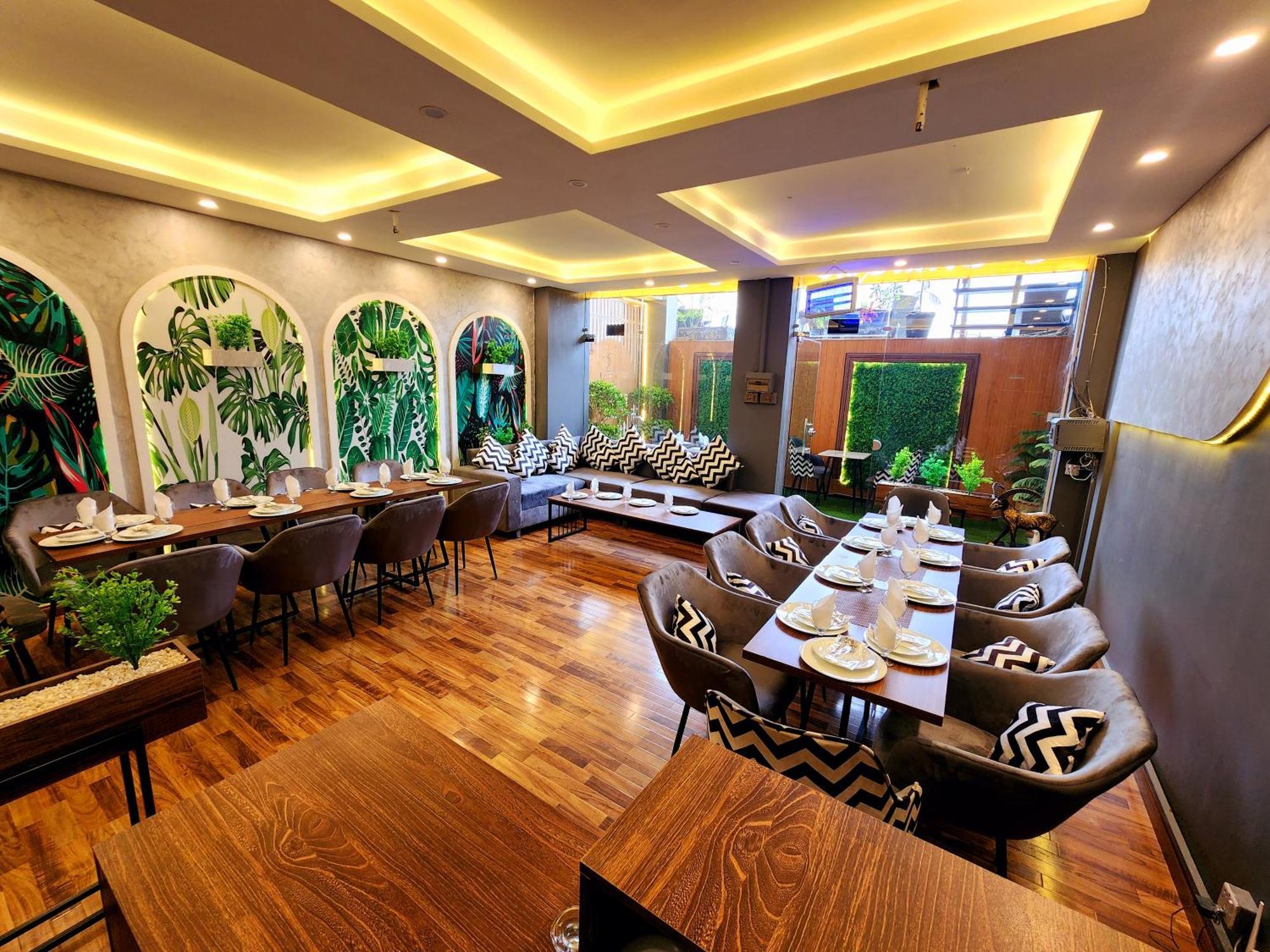 Motorway Majesty Suites Islamabad - Near Islamabad International Airport And Motorway Zewnętrze zdjęcie